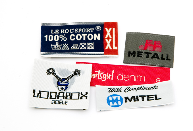 Woven labels in High definition (30 mm)